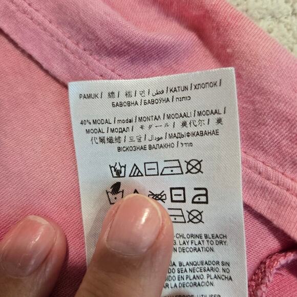 Guess Pink Tie-front Y2K Style Crop Top T-shirt with Beach Graphic Size XL - Picture 10 of 10